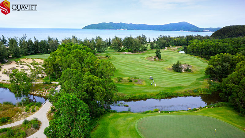 Laguna Lăng Cô Club là sân golf tuyệt đẹp ở Huế