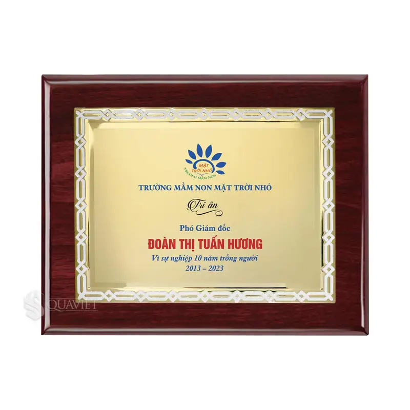 Kích thước bảng vinh danh cơ trung